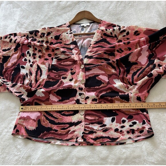 Umgee Shirt Large Button Front Relaxed Pink Black Cheetah Flowy Lightweight Boxy - Picture 8 of 10